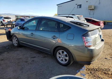 2004 Toyota Prius Base from USA, damaged, VIN JTDKB20U440032022